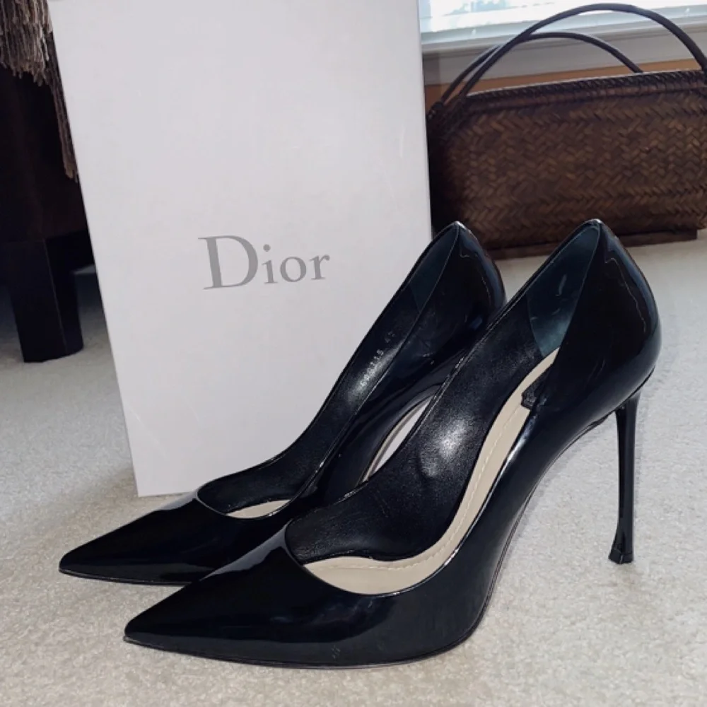 Dior Essence Calfskin Pumps - Picture 5 of 7